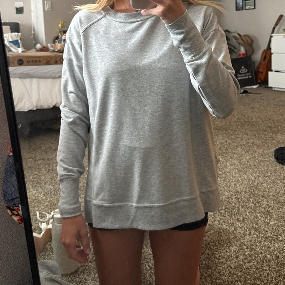 90 Degree By Reflex Light Gray Long Sleeve Top
